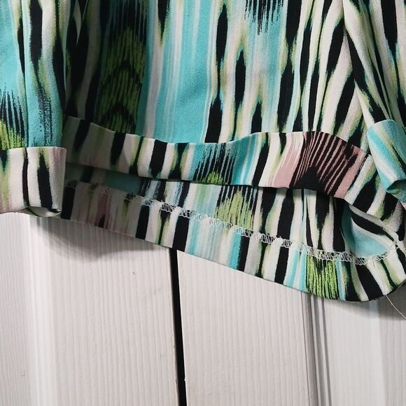 Jennifer Lopez multicolor shorts Sz 14 EUC - Picture 4 of 9